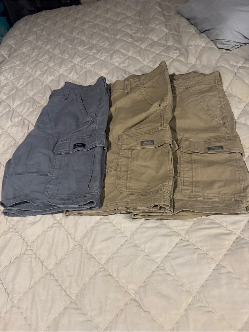 Carhartt Men's Cargo Shorts Trio - Blue and Khaki Tones 3 pairs 34 cargo new